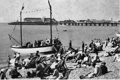 Pleasure-Boat-on-beach.-1957